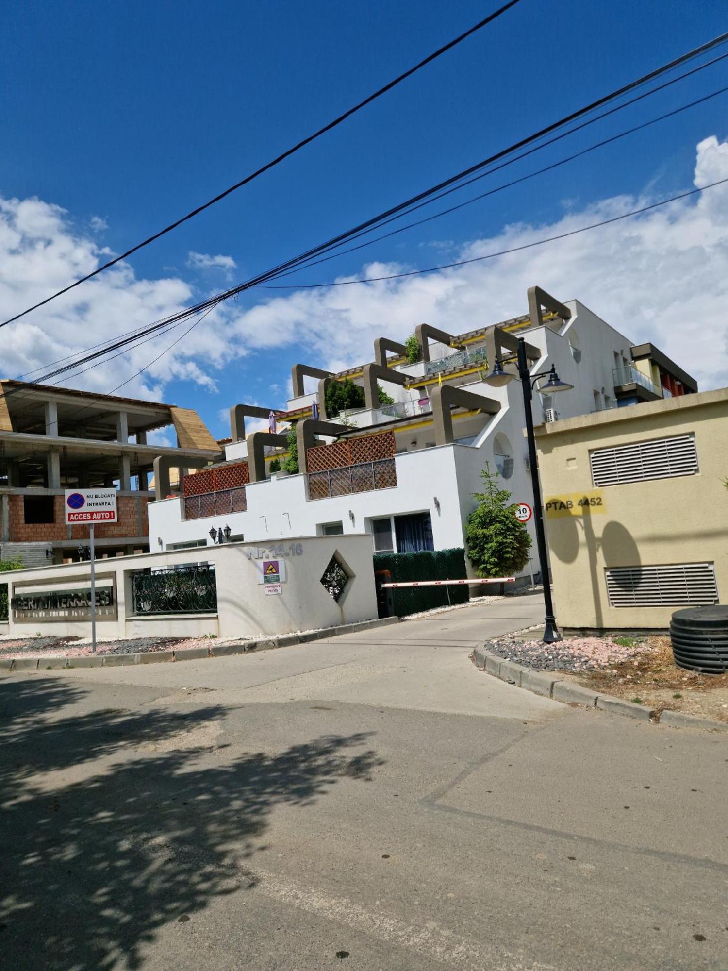 Apartament In Отопени Экстерьер фото