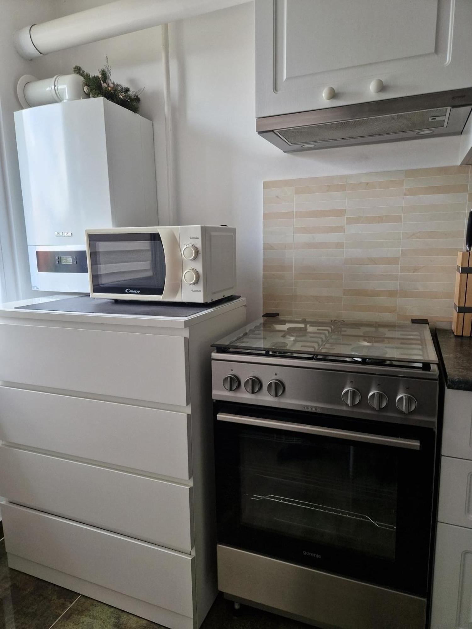 Apartament In Отопени Экстерьер фото