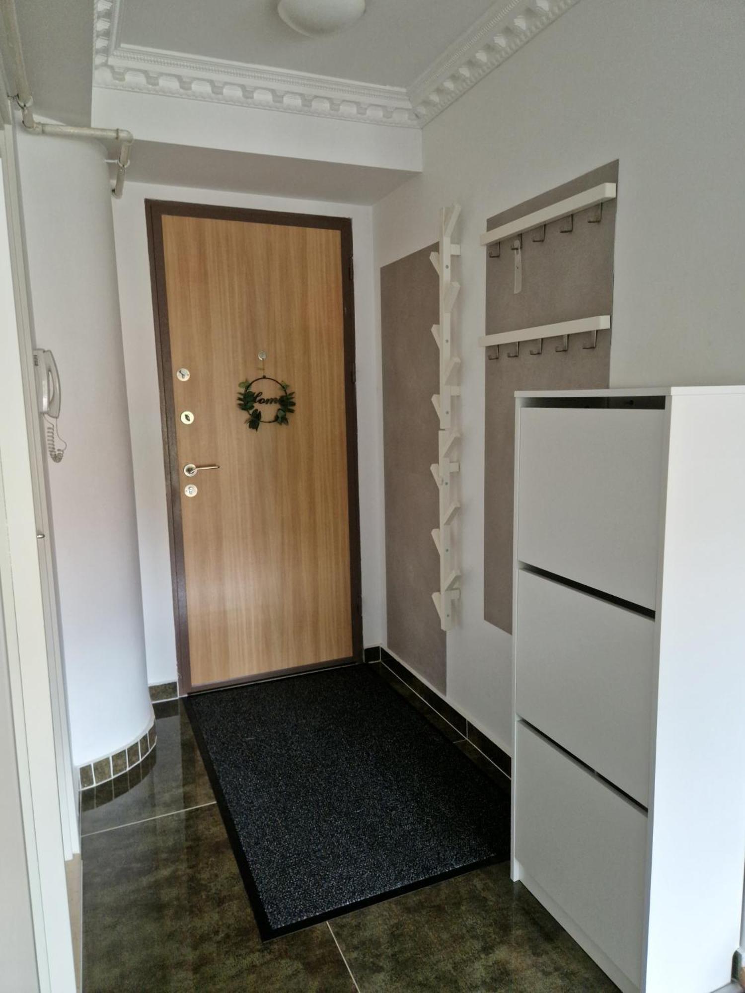 Apartament In Отопени Экстерьер фото