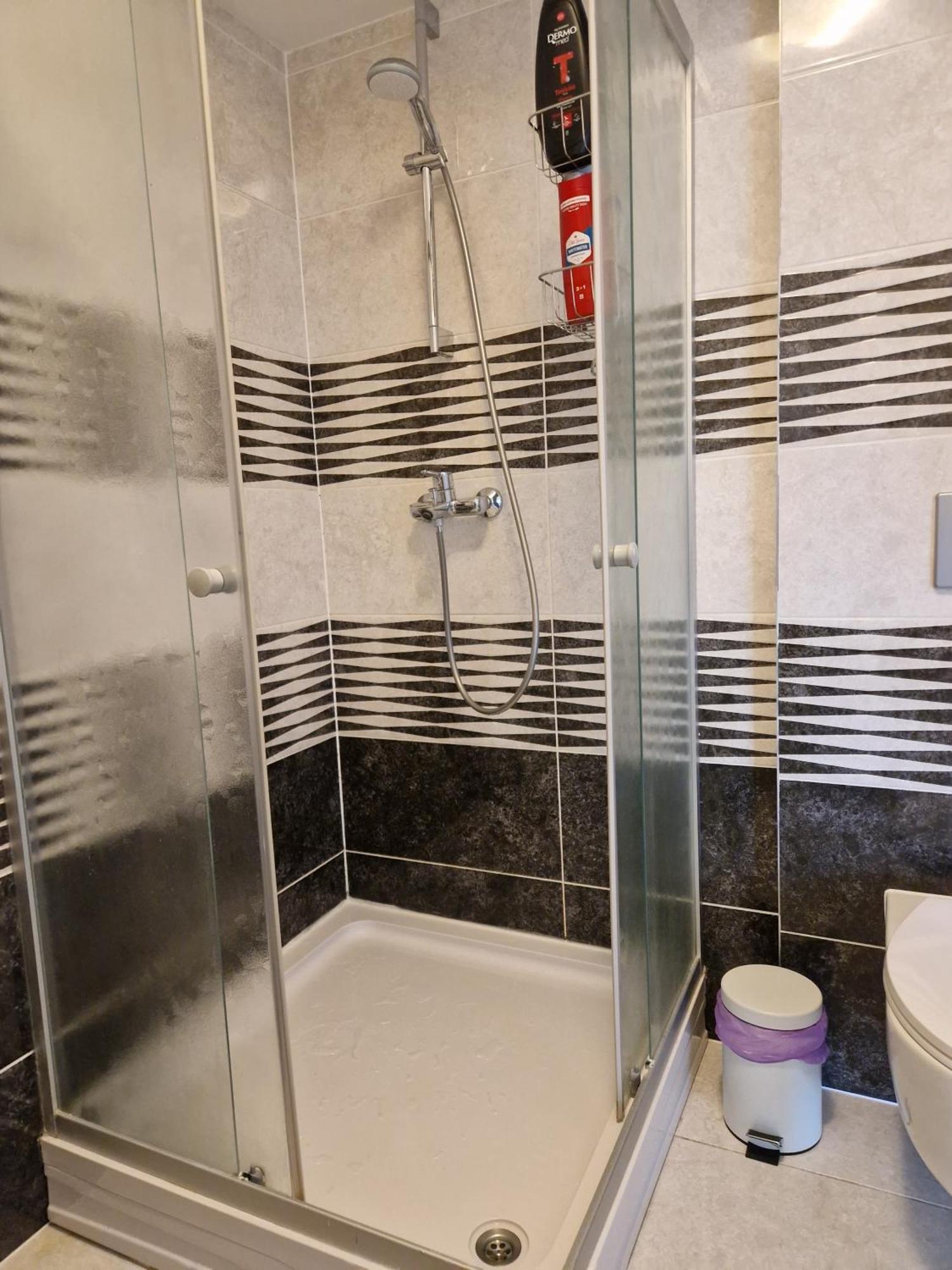 Apartament In Отопени Экстерьер фото